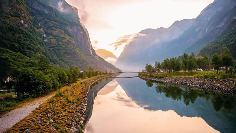 Ultimate Journey: Scandinavia, Norway and Iceland Explorer - Cruise & Land Journey