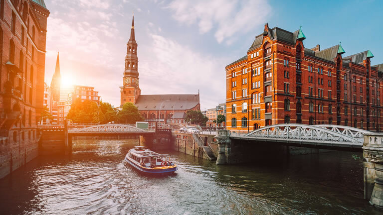 Hamburg - North Cape - Hamburg - Hidden Winter Gems and Northern Lights 