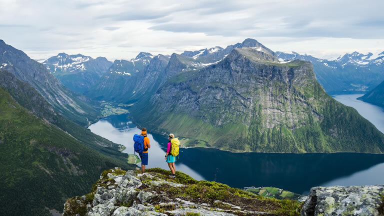 Arctic Wonders - Bergen To Kirkenes