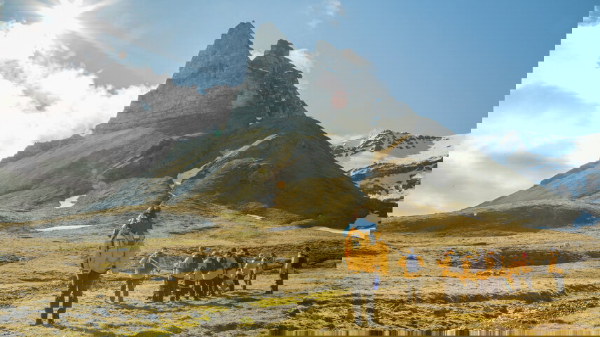 Spitsbergen Highlights: Journey into the Arctic Wilderness