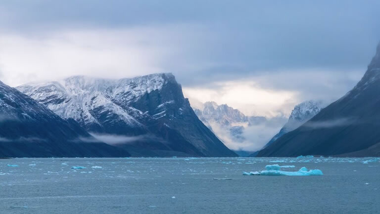 Canadian Arctic Express: The Heart of the Northwest Passage