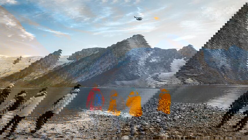 Greenland Explorer: Sail and Soar the Alpine Arctic (Ultramarine)