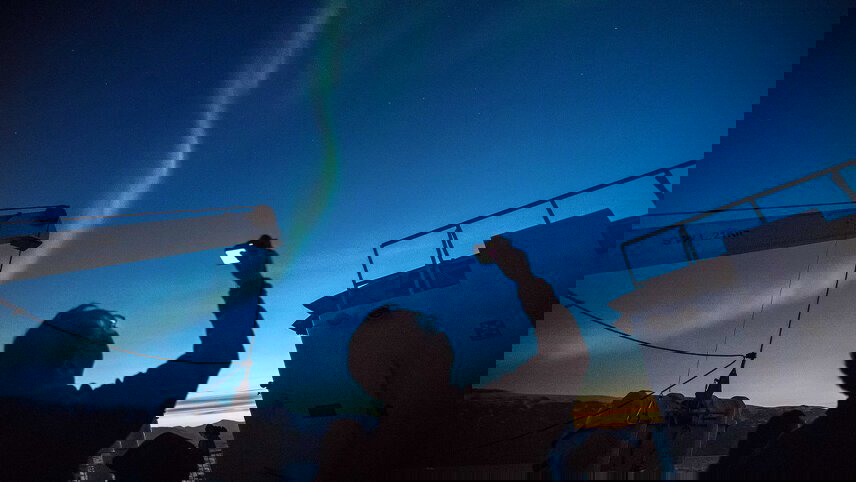 Greenland Explorer: Sail and Soar the Alpine Arctic (Ultramarine)