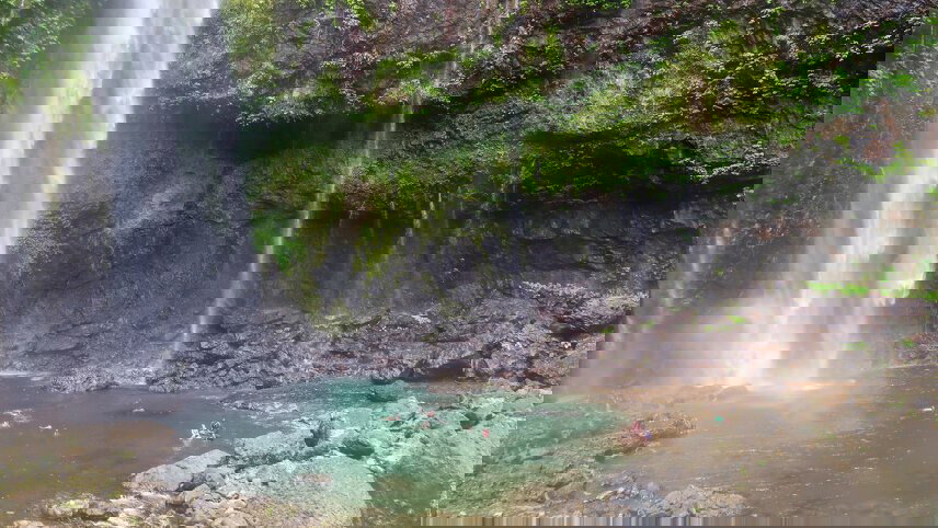 Vanuatu & Fiji Adventure