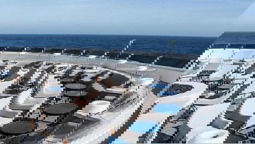 Expedition to Charcot & Peter I Islands - Christmas Cruise 