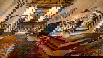 5 Star Hotels & Lodges