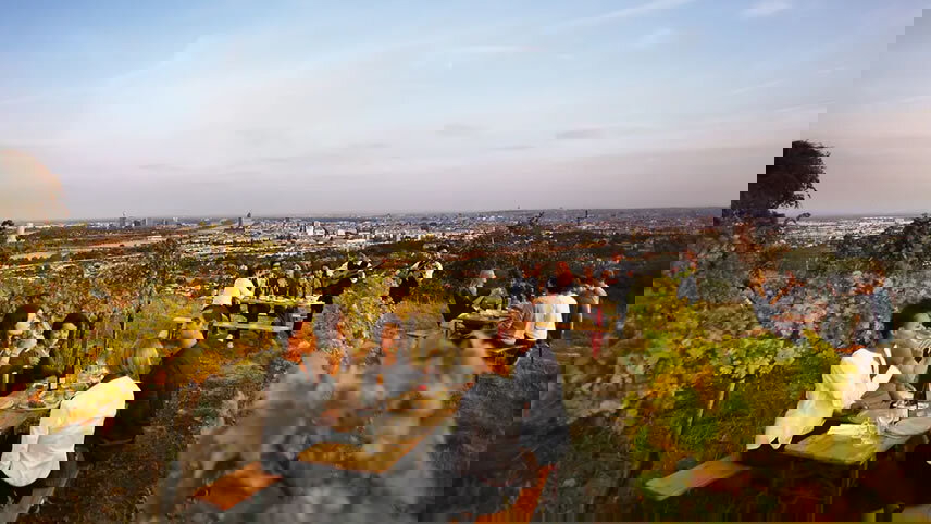 Grand Danube Cruise with Bucharest, Brasov and Prague (Wine Cruise)