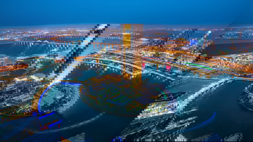 Dubai, Abu Dhabi & Qatar