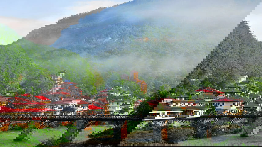 The Danube from Romania to Budapest with Bucharest, Transylvania & Budapest