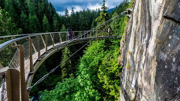 26 Day Canadian Rockies, Alaska & Arctic Circle (Scenic)