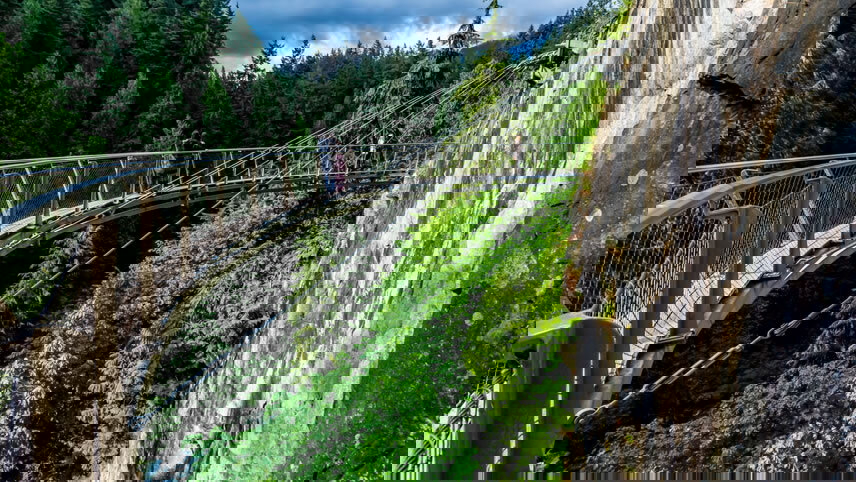 Canadian Rockies, Alaska & Arctic Circle