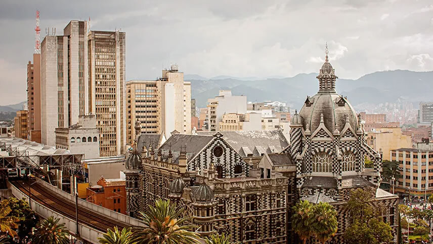 Magic of Colombia (MedellÍn Extension)
