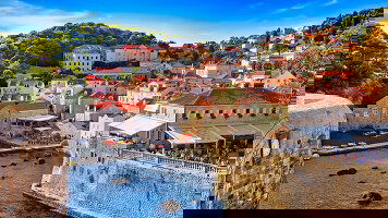 12 Day A Jourmey Of Anciant Wonders & Mysteries Along The Silk Road (Explora Journeys)