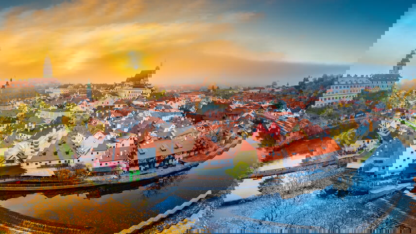 Danube Explorer & Highlights of Budapest