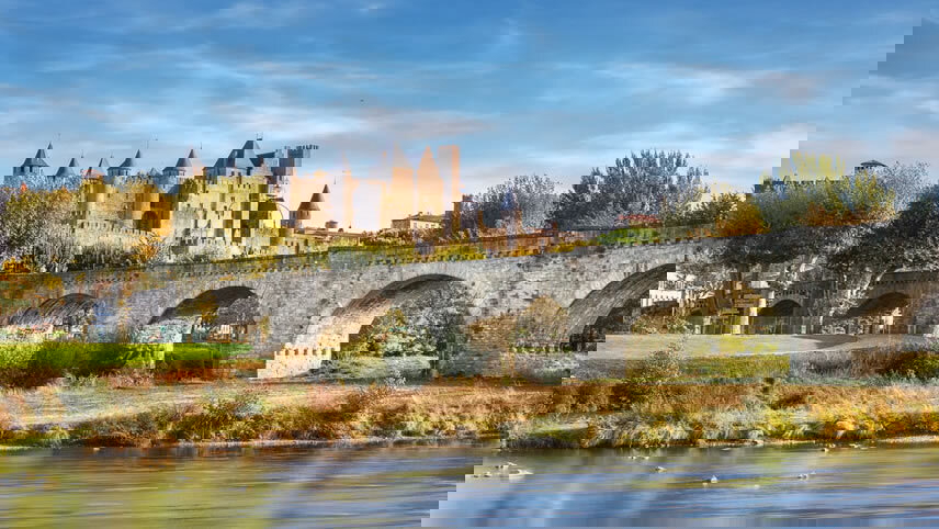 Highlights of France and Barcelona with Madrid Extension