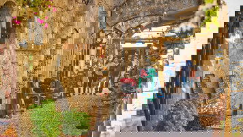 12 Day Greek Escape Plus 4-night Iconic Cruise (Globus)