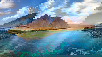 36 Day Hawaii, Tahiti & Marquesas (Holland America)
