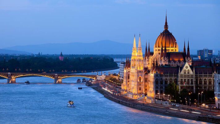 uniworld river cruise budapest to bucharest