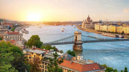 13 Day Magna On The Danube with Budapest and Prague (AmaWaterways)