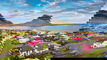 18 Day Untamed North Atlantic (Oceania)