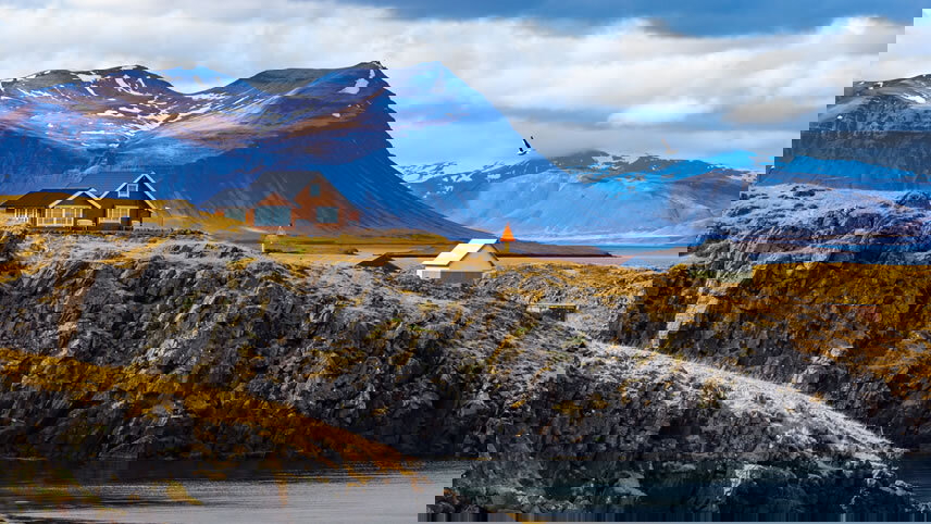 Iceland - Land of the Midnight Sun (Eclipse)