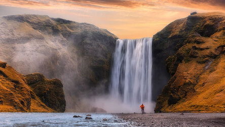 <a href="/tours/iceland/ring-road" class="u-link fw-600">Ring Road Journeys</a>