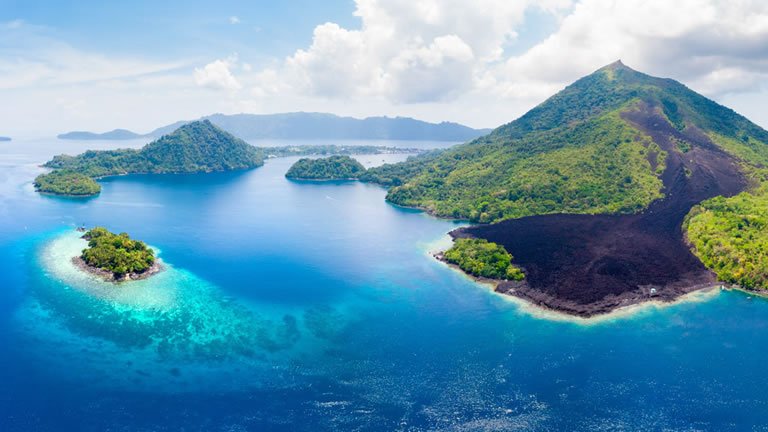 Secrets of Indonesia: Spice Islands & Raja Ampat