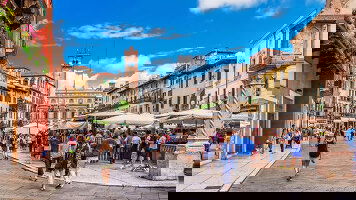 15 Day Italy's Iconic Cities and Lakes (Cosmos)