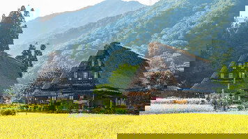 9 Day Splendours of Japan - Celebrate Takayama Festival (Trafalgar)