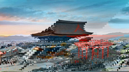 18 to 30's Trips Tours)