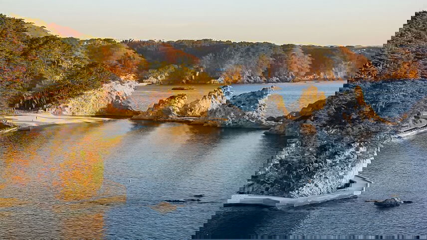 Crossing To Canada