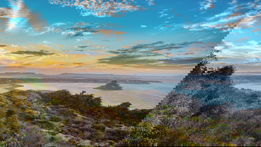 Stunning Beaches & The Big Five