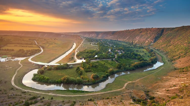 Moldova Discovery