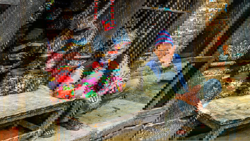 Nepal: Mountains and Temples