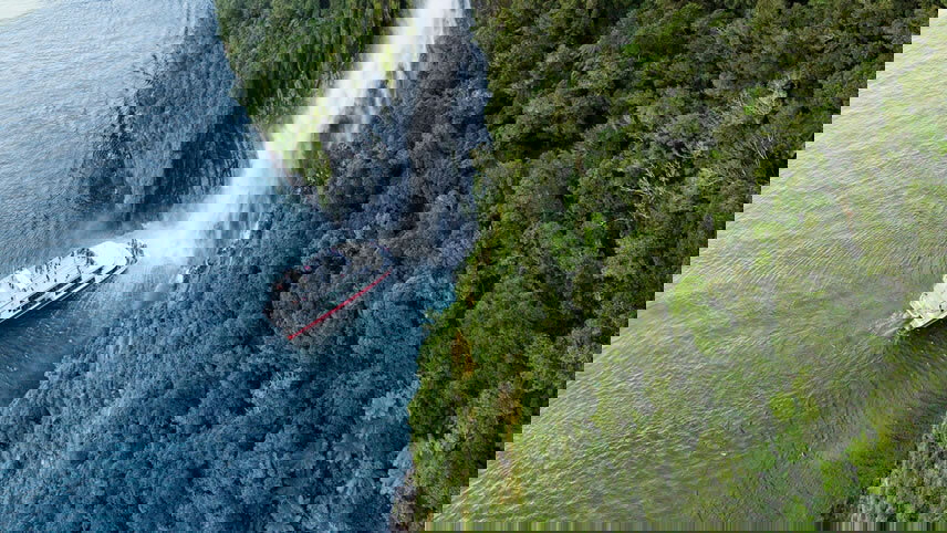 Signature Rail, Cruise and Coach