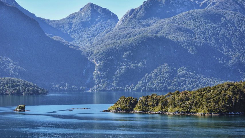 Ancient Fjords and Unspoiled Islands of Southern New Zealand 