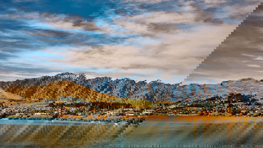 New Zealand Coastal Expedition with Geothermal Wonders and Southern Peaks