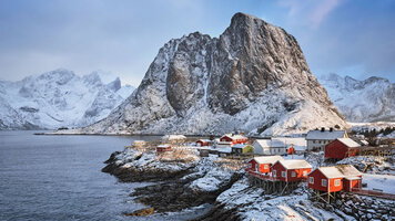 4 Day Lofoten to the West Fjords (Hurtigruten)
