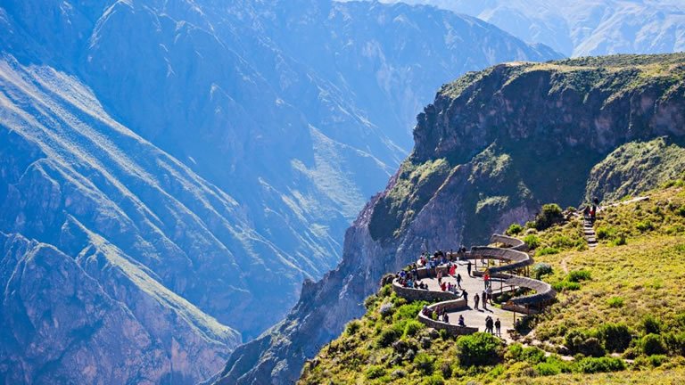 Peru Splendors with Arequipa & Colca Canyon