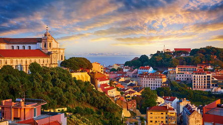 11 Day Enticing Douro with Lisbon (Taste of Christmas Markets) (AmaWaterways)