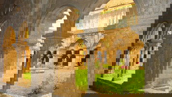 Wendy Wu Europe Tours