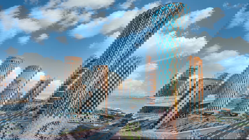 Dubai, Abu Dhabi & Qatar