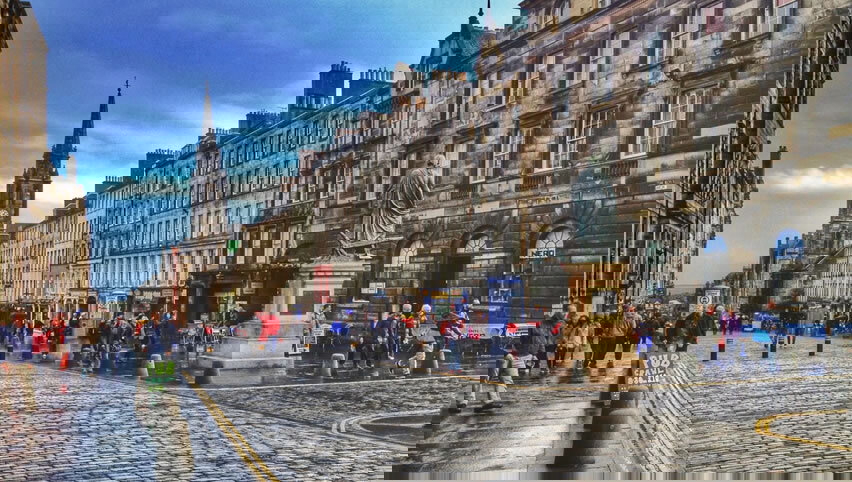 Wild British Isles: Belfast With History Channel