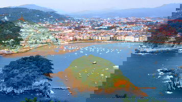 15 Day Taste of Bordeaux with Bilbao, San Sebastian, Loire Valley and Paris (AmaWaterways)