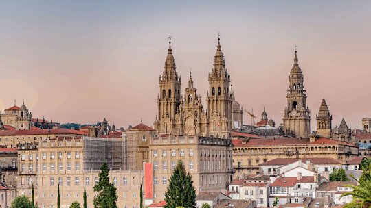 Uncover the heritage of Santiago de Compostela