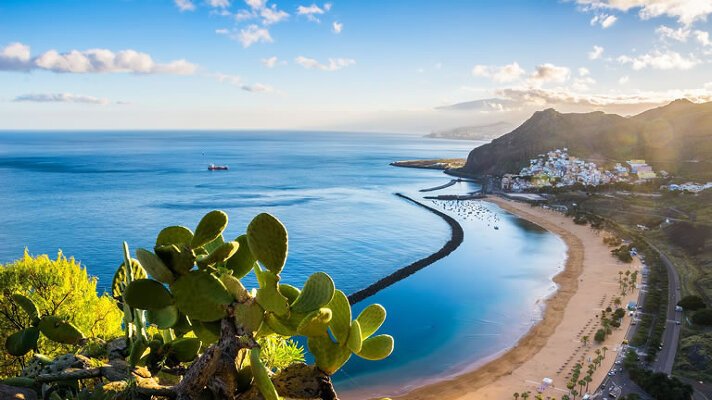 P&O (UK) Cruises Starting In Tenerife - 2025 Season