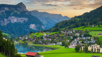 14 Day Country Roads of Switzerland (Small Group) (Insight Vacations)