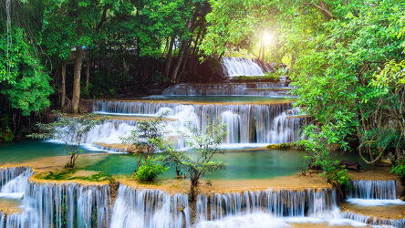 13 Day Christmas in Thailand (Wendy Wu)