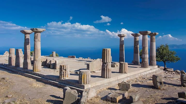 Cruising the Aegean: Turkey and the Greek Isles - with Smithsonian Journeys