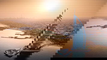 15 Day Icons of India: The Taj, Tigers & Beyond with Dubai and Kathmandu (Globus)